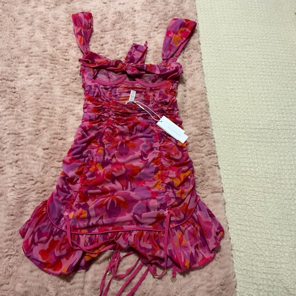 Dress - Picture 2 of 2